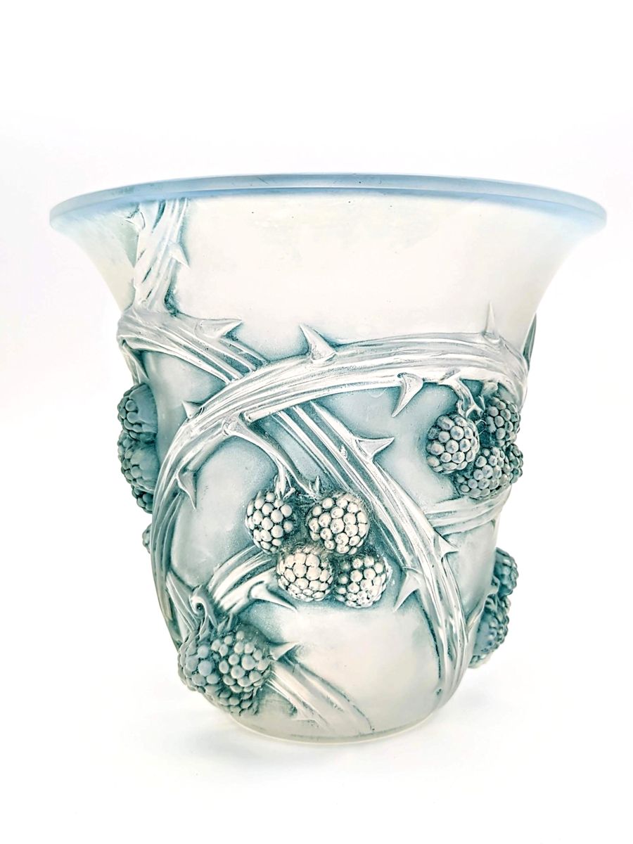 R.Lalique Vase Mûres